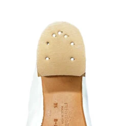 Riedell Model 435 Bronze Star Ladies Ice Skates - (Used) -Figure Skating Equipment Shop 434222 69796.1683843895