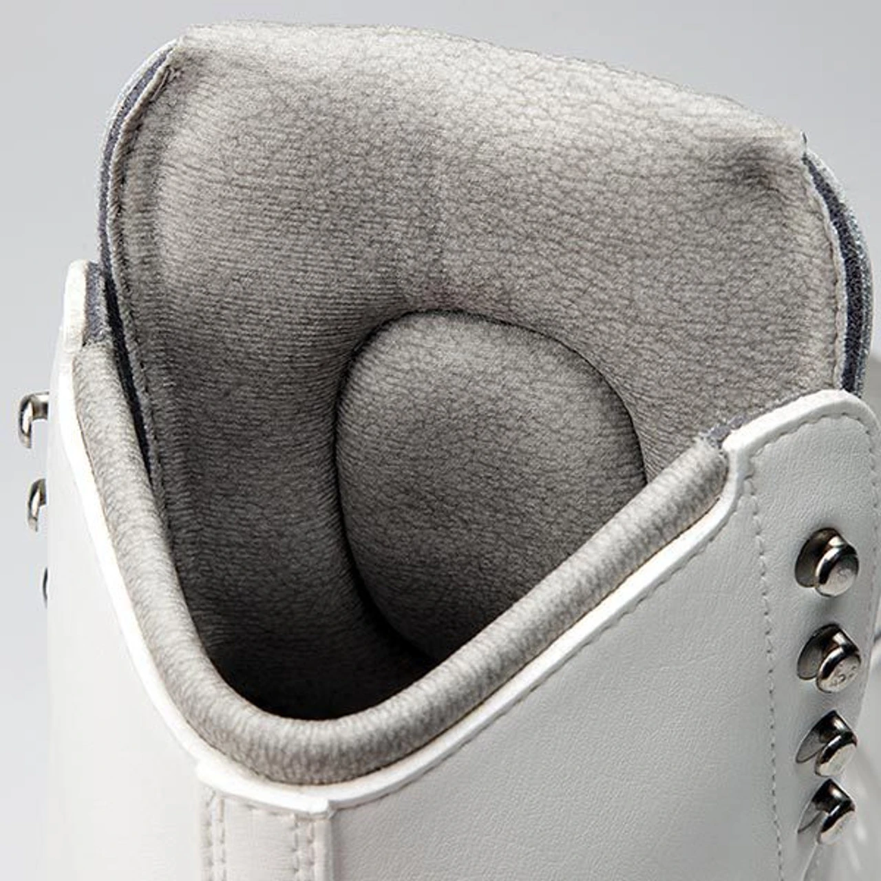 Riedell Model 43 Bronze Star Girls Ice Skates 9 Riedell Model 43 Bronze Star Girls Ice Skates - Image 7