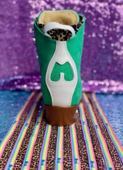 Moxi Rainbow Laces -Figure Skating Equipment Shop moxiderbylaces flat lay green apple jack min 13989.1644329663